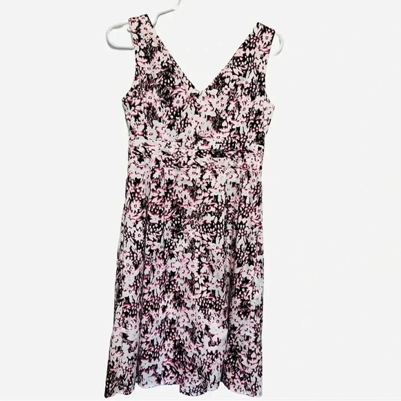 Nanette Lepore White Black Pink Abstract Floral Sheath Dress Pleated Size 2 NWOT - Picture 8 of 8